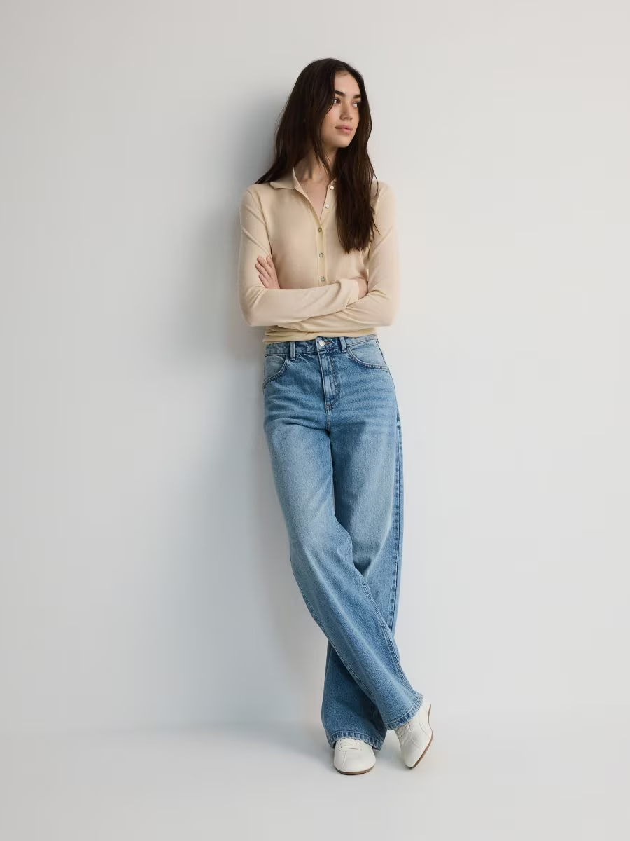 Wide-Leg Jeans
