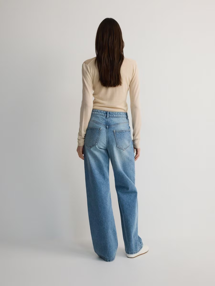 Wide-Leg Jeans
