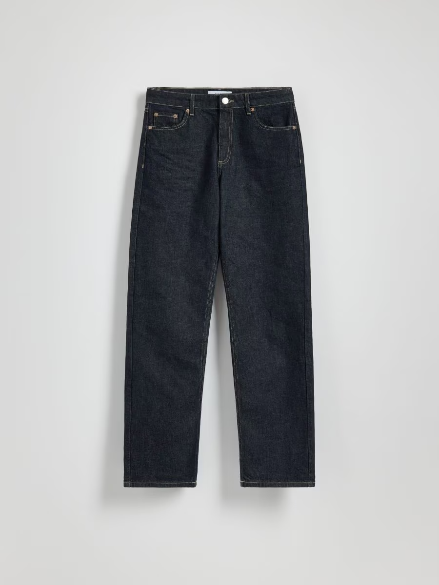 Straight-cut jeans
